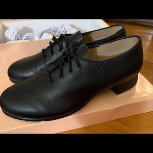 Bloch Jazz Tap Shoes Never Used! Size 8.